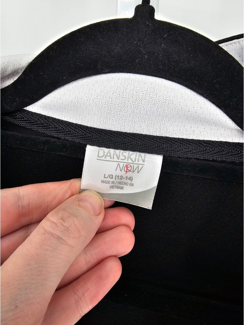 Danskin Now Womens Sz L Full Zip Athletic Jacket Black w/ White Trim - Picture 3 of 4